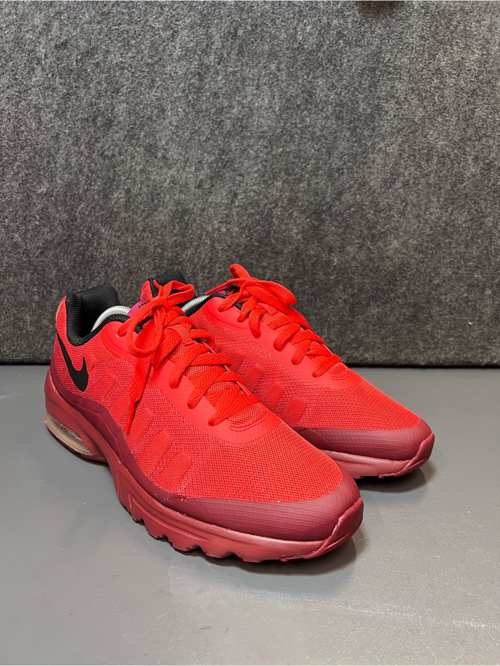 Nike Men's Air Max Invigor Print Running Sneakers - Size 10.5